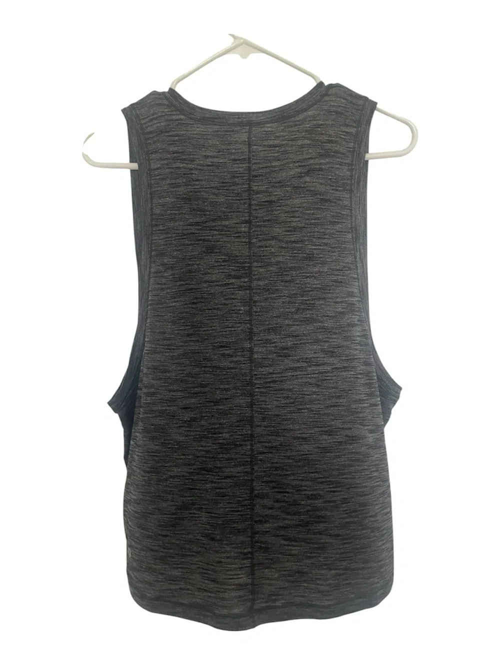 Lululemon Cropped Muscle Tank Top in Heathered Gray Size 10